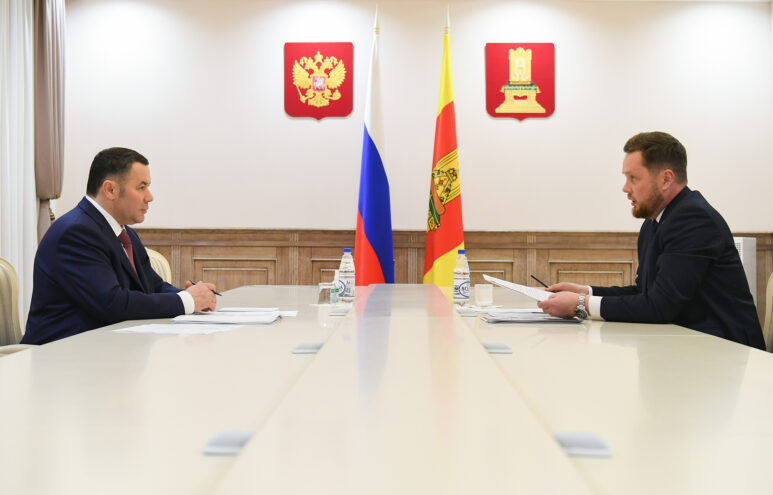 Игорь Рудня и Роман Крылов обсудили ремонт дорог и благоустройство Ржева Игорь Рудня и Роман Крылов обсудили ремонт дорог и благоустройство Ржева