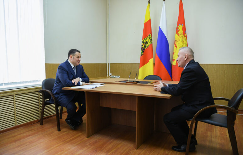 В Ржеве отремонтируют плац у школы №8 и установят трибуны на стадионе «Горизонт» В Ржеве отремонтируют плац у школы №8 и установят трибуны на стадионе «Горизонт»