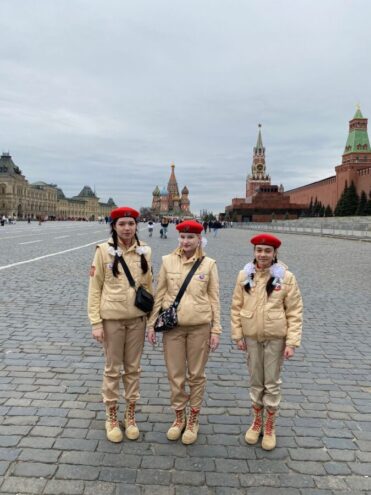 Школьники из Лихославля побывали в Кремлёвском дворце на гала-концерте Школьники из Лихославля побывали в Кремлёвском дворце на гала-концерте