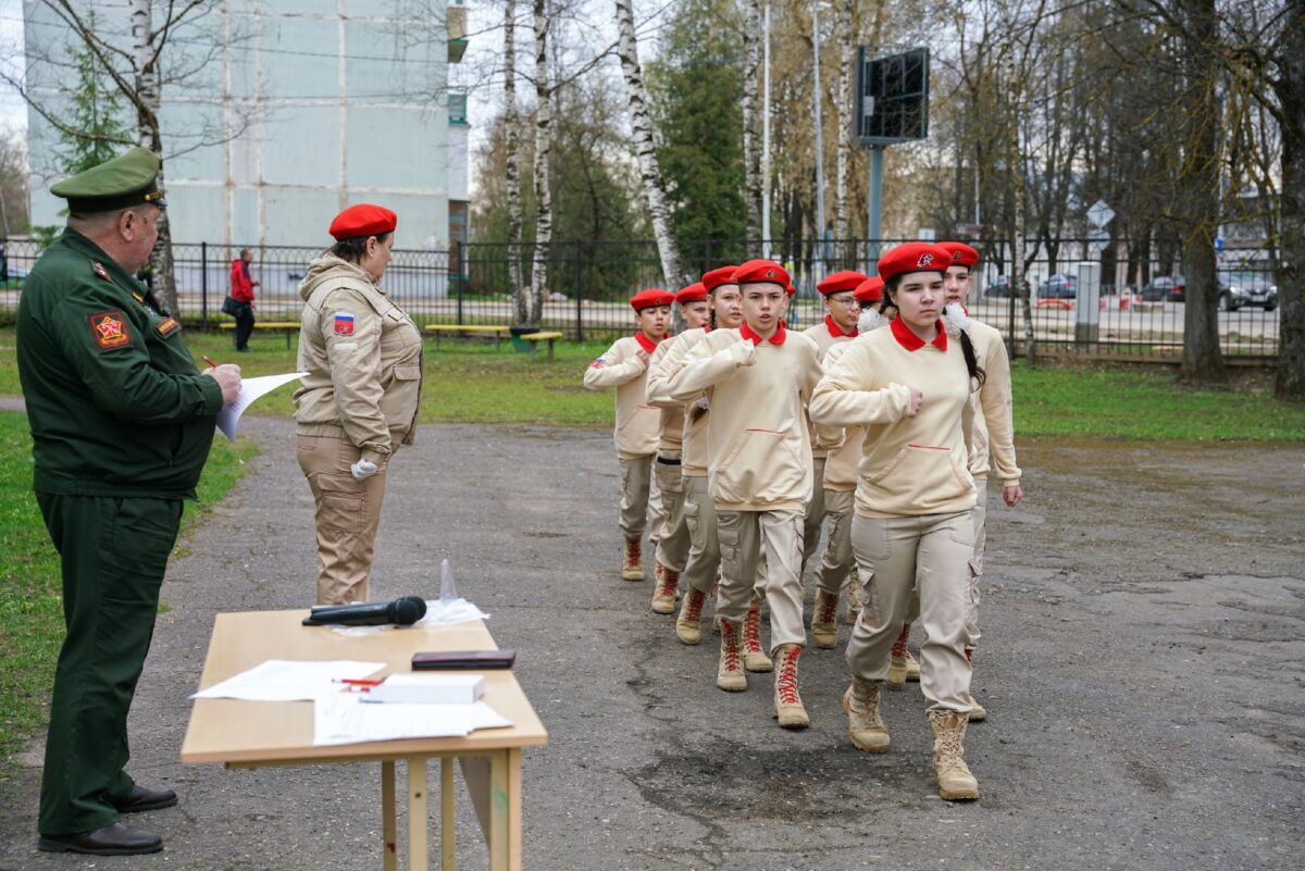 Военно-патриотическую игру «Зарница 2.0» провели в Лихославле Военно-патриотическую игру «Зарница 2.0» провели в Лихославле
