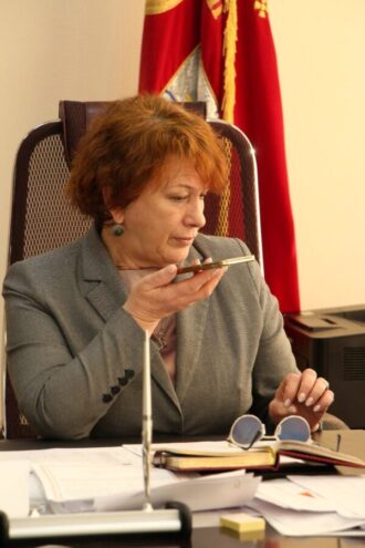 Глава Вышневолоцкого округа Наталья Рощина провела «прямую линию» с населением