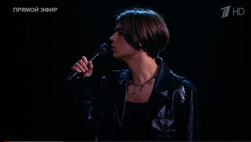 Житель Тверской области в финале шоу "Голос" поразил всех кавером на песню группы Кино Житель Тверской области в финале шоу "Голос" поразил всех кавером на песню группы Кино