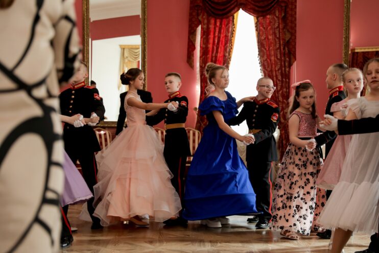 В Всероссийском историко-этнографическом музее «Гостиница Пожарских» прошел Суворовский бал для первокурсников