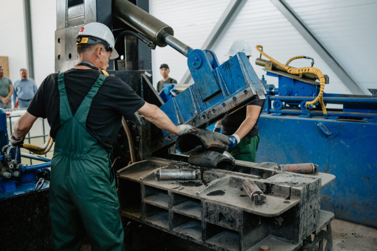 Первая линия по переработке автомобильных шин запущена в Тверской области