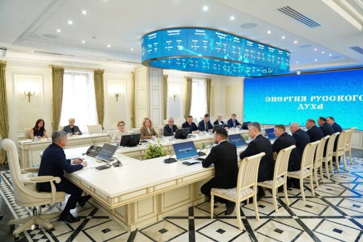 В Москве прошла встреча генерального директора «Россети Центр» Игоря Маковского с фондом «Энергия русского духа»