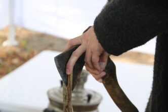 В Тверской области осудили мужчину, который ударил сожительницу топором