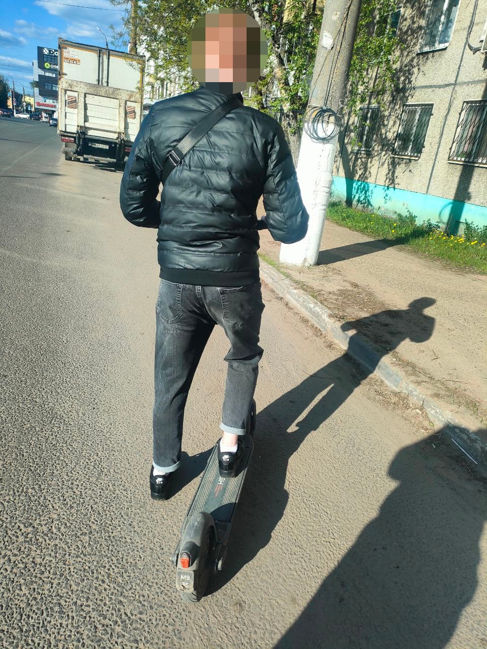 18 самокатчиков получили штрафы за нарушение ПДД в Твери