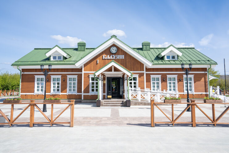 Блогер показал новое здание железнодорожного вокзала в Калязине Блогер показал новое здание железнодорожного вокзала в Калязине