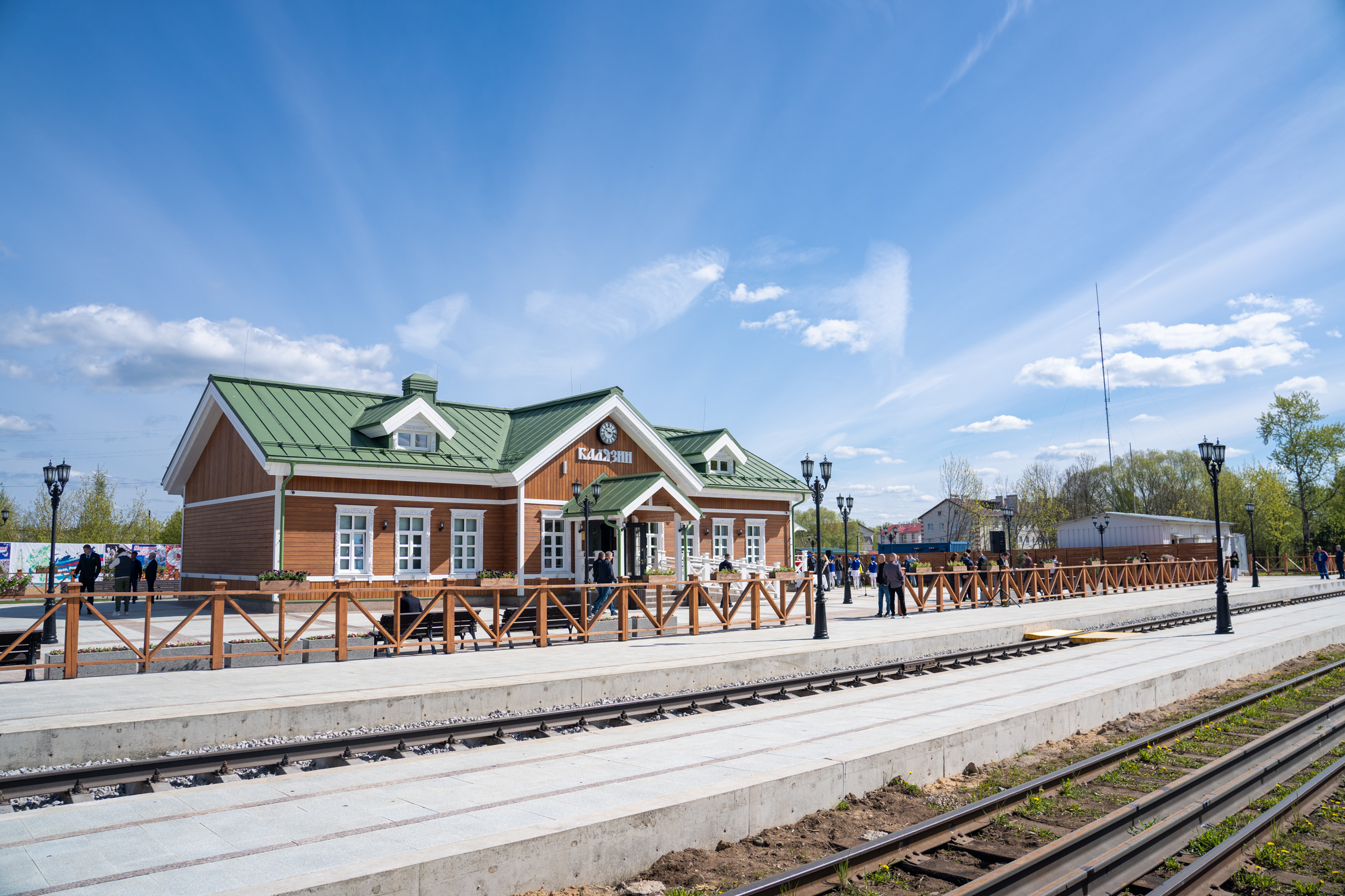 Блогер показал новое здание железнодорожного вокзала в Калязине