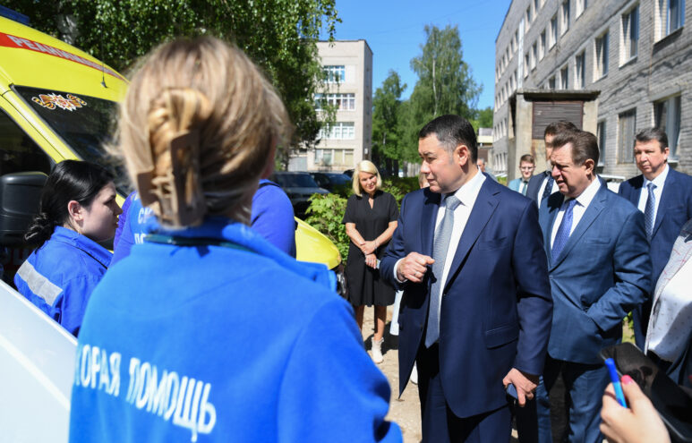 Игорь Руденя в Конаковском округе посетил ЦРБ и станцию скорой помощи