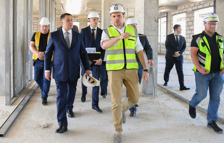 Игорь Руденя посетил две строящиеся школы в Конаковском округе Игорь Руденя посетил две строящиеся школы в Конаковском округе