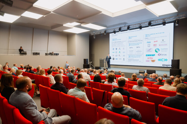 В Твери прошло торжественное мероприятие в честь Дня российского предпринимательства