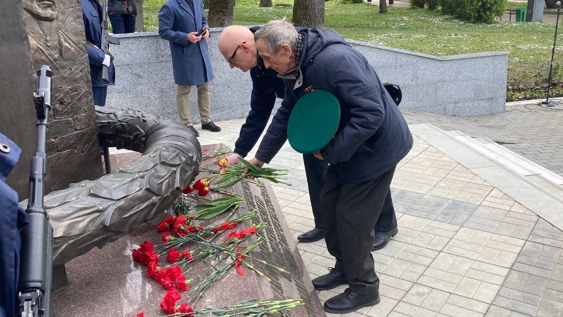 Тверские сотрудники и ветераны органов безопасности почтили память участников Великой Отечественной войны Тверские сотрудники и ветераны органов безопасности почтили память участников Великой Отечественной войны
