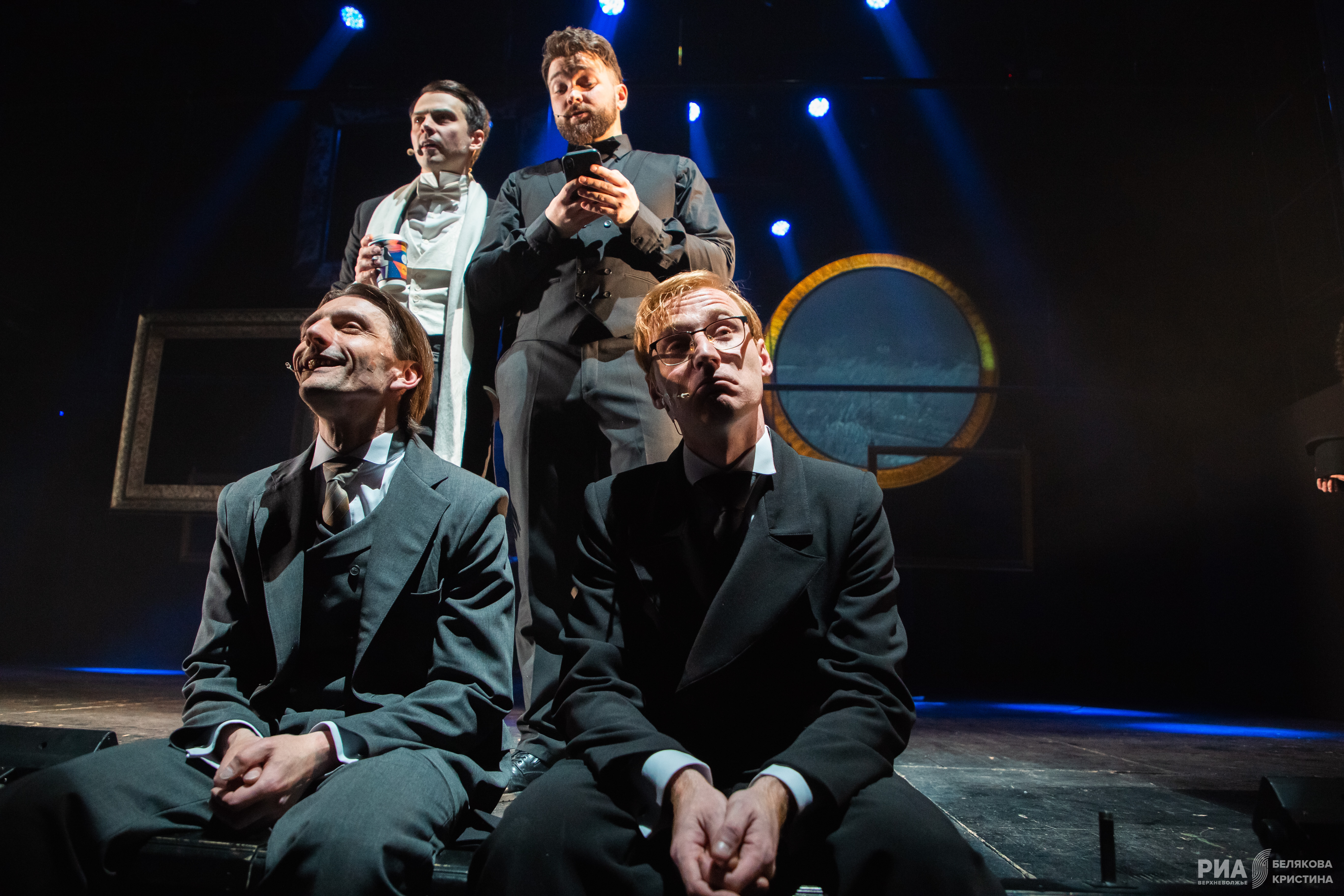 Многоликий Пушкин: Актеры Тверского ТЮЗа сыграли поэта в новой постановке