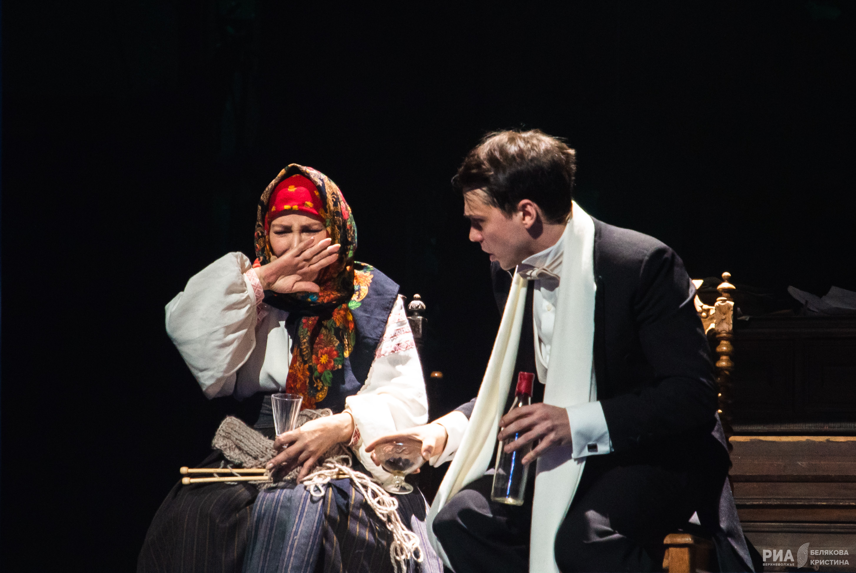 Многоликий Пушкин: Актеры Тверского ТЮЗа сыграли поэта в новой постановке