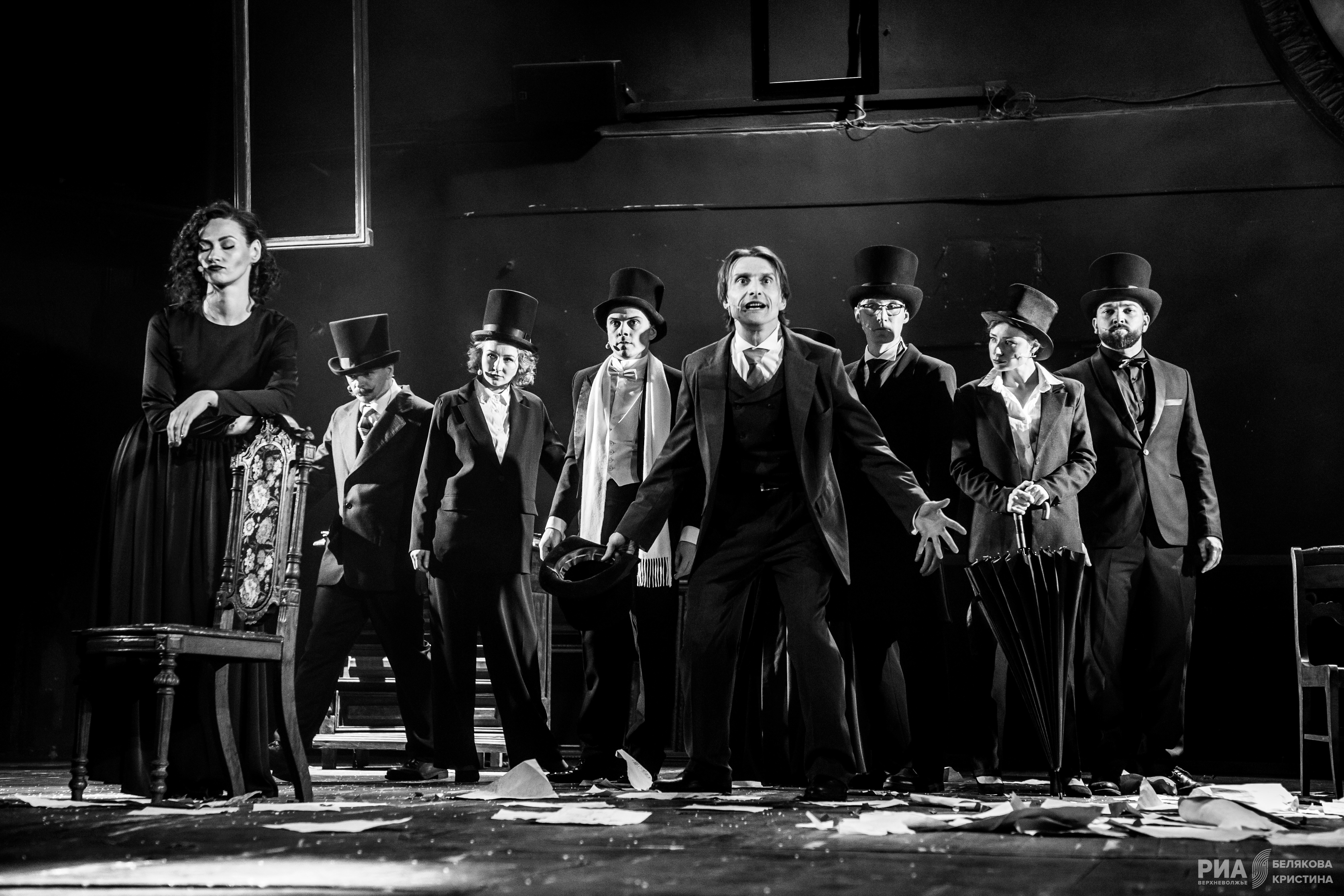 Многоликий Пушкин: Актеры Тверского ТЮЗа сыграли поэта в новой постановке