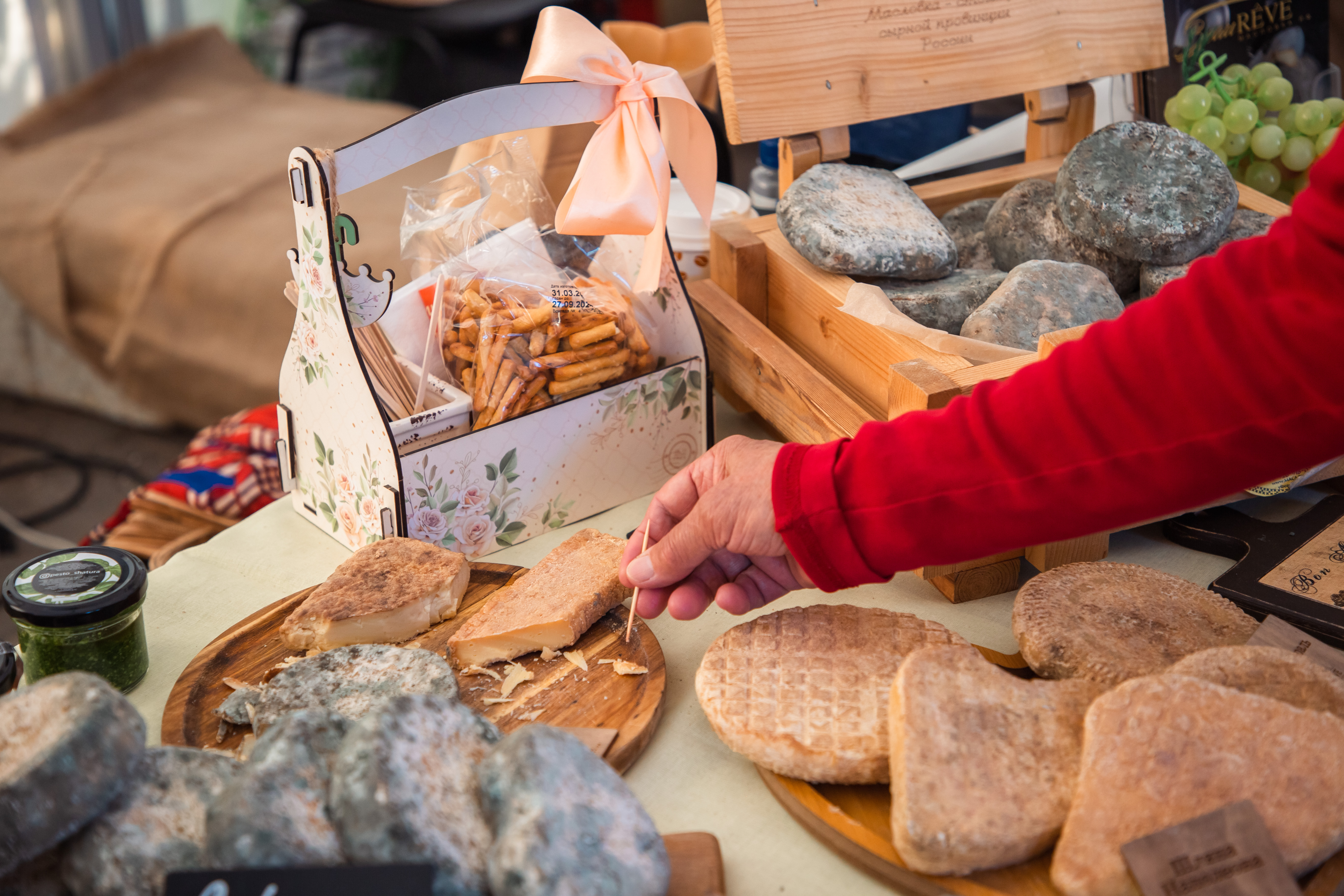 Как город в Тверской области на один день стал "столицей сыра"