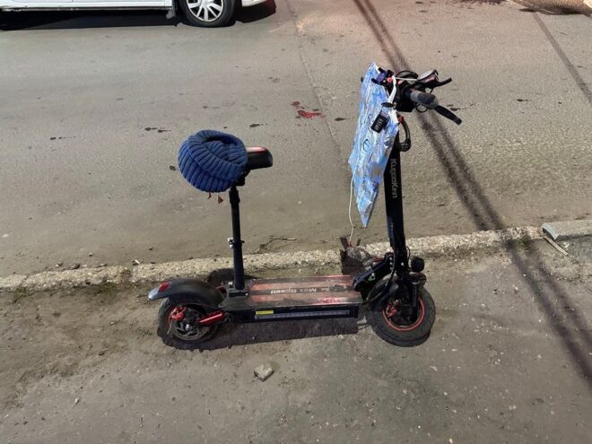 12-летний мальчик на самокате попал под колеса автомобиля в Твери 12-летний мальчик на самокате попал под колеса автомобиля в Твери