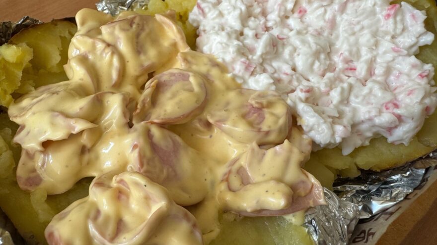 Поели за вас: Легендарные клубни от «Крошки Картошки»... без начинок?