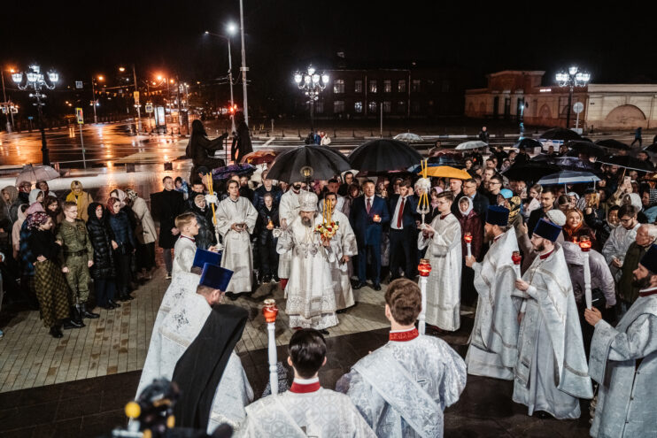 В Спасо-Преображенском кафедральном соборе Твери прошло первое за 101 год Пасхальное богослужение В Спасо-Преображенском кафедральном соборе Твери прошло первое за 101 год Пасхальное богослужение