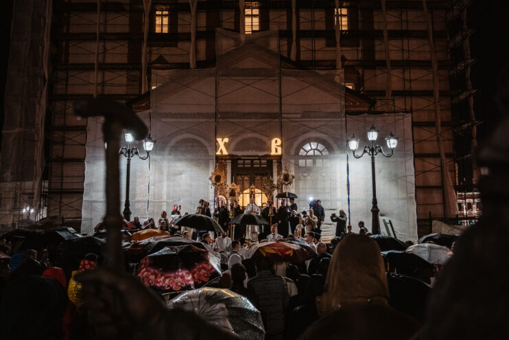 В Спасо-Преображенском кафедральном соборе Твери прошло первое за 101 год Пасхальное богослужение В Спасо-Преображенском кафедральном соборе Твери прошло первое за 101 год Пасхальное богослужение