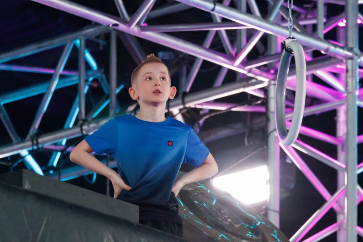 10-летний школьник из Твери попал в финал шоу «Суперниндзя. Дети» 10-летний Ярослав Кубрак борется за новую спортивную площадку для Твери