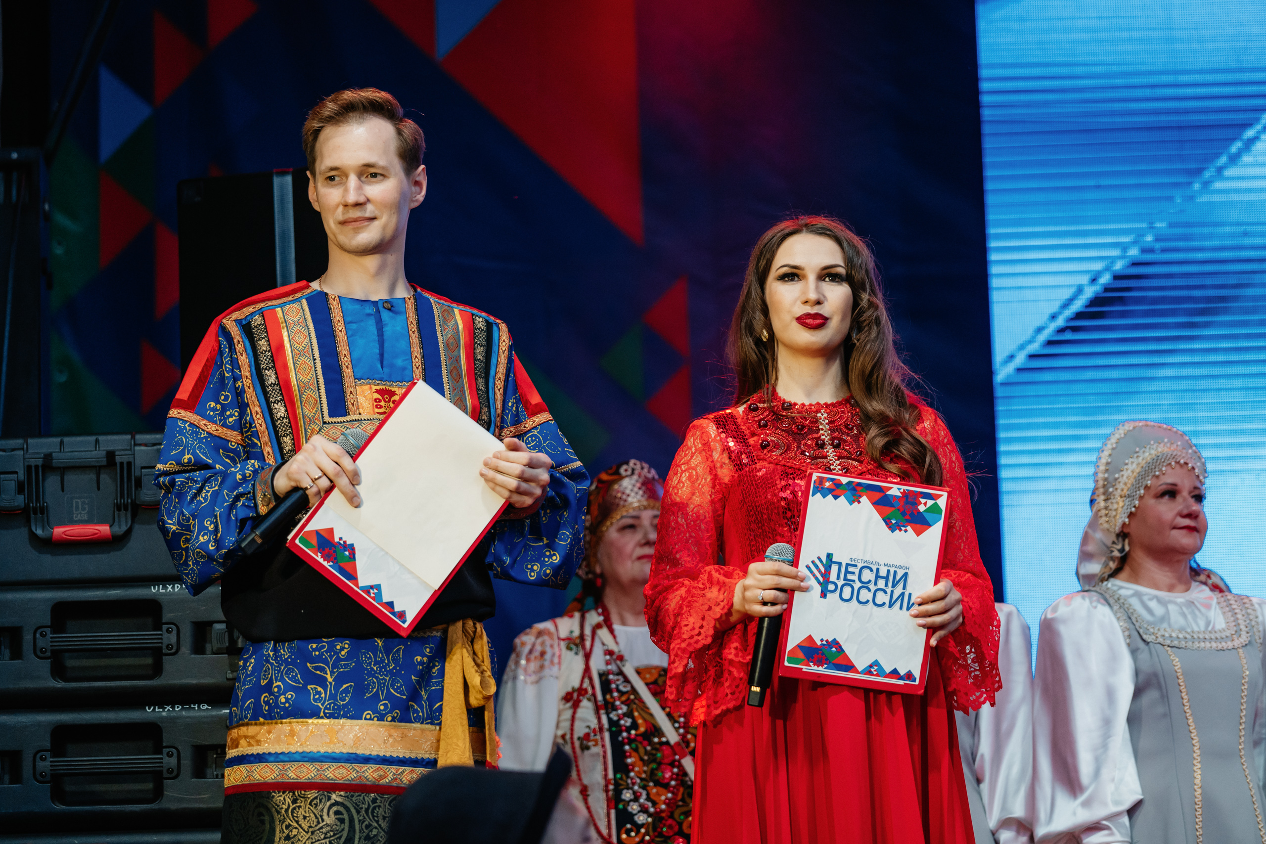 Гуляй, Тверская область: Надежда Бабкина привезла масштабный фестиваль-марафон "Песни России"