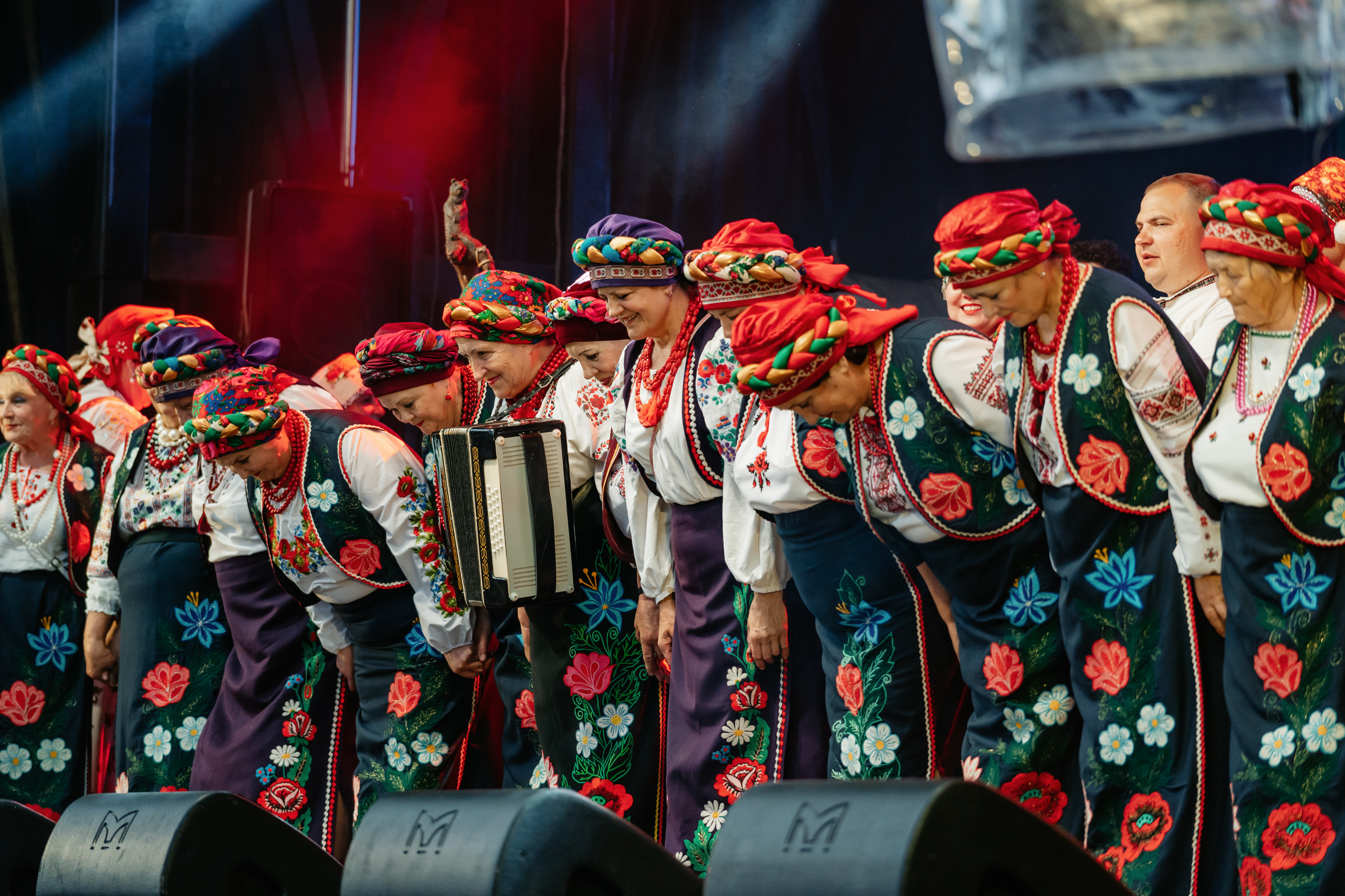 Гуляй, Тверская область: Надежда Бабкина привезла масштабный фестиваль-марафон "Песни России"