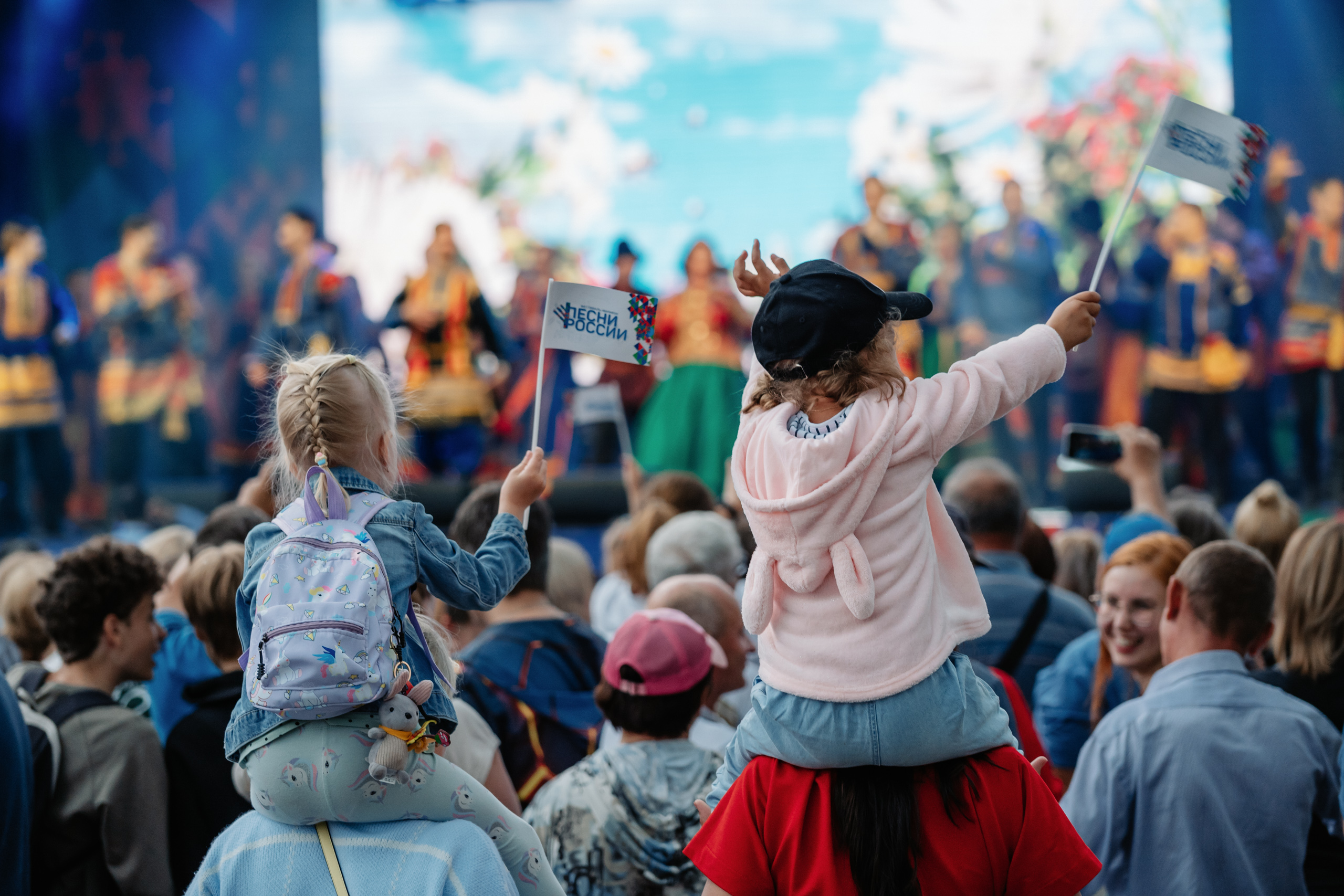 Гуляй, Тверская область: Надежда Бабкина привезла масштабный фестиваль-марафон "Песни России"