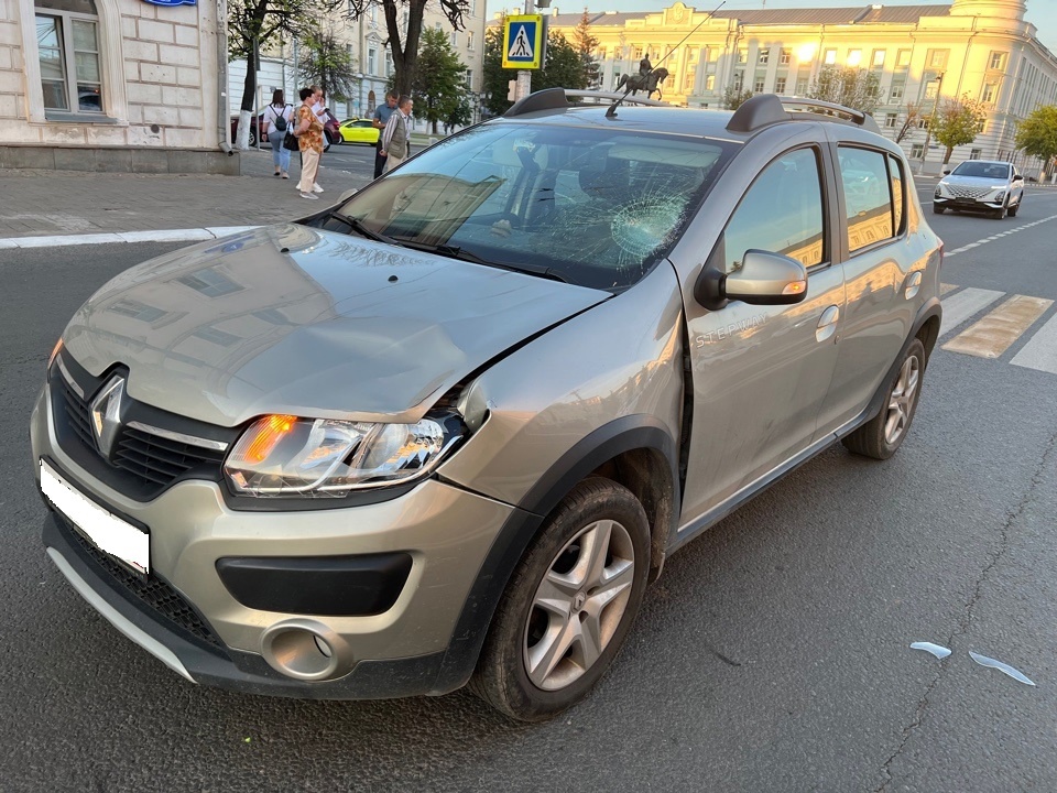 В центре Твери иномарка сбила пешехода В центре Твери иномарка сбила пешехода