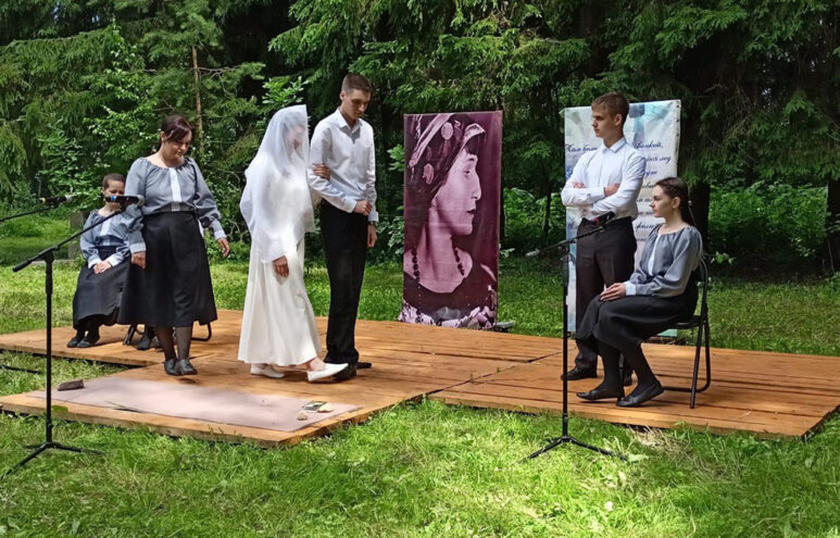 В Тверской области прошел III Всероссийский фестиваль «Дни Ахматовой» В Тверской области прошел III Всероссийский фестиваль «Дни Ахматовой»