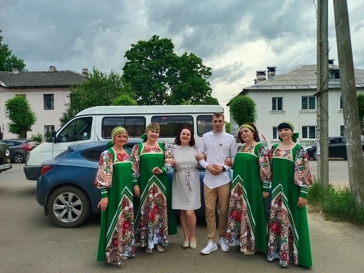 Вокалисты из Оленино приняли участие в открытом фестивале русской песни Вокалисты из Оленино приняли участие в открытом фестивале русской песни