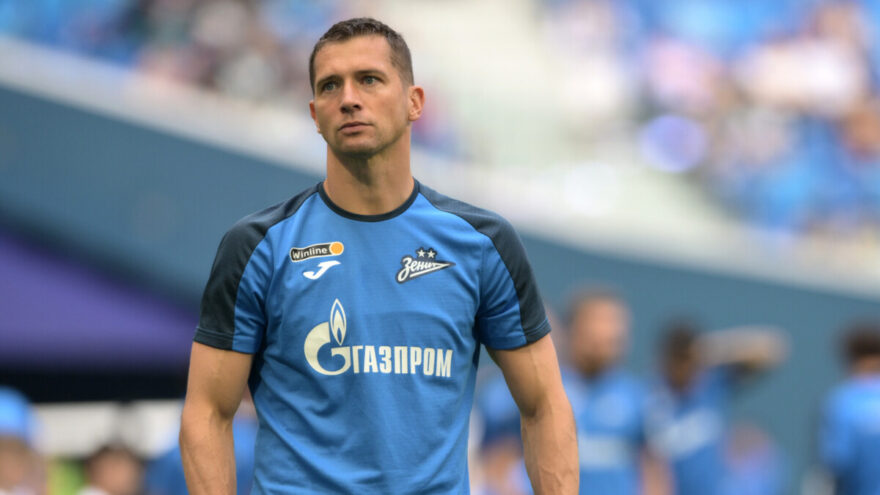 Футболист Михаил Кержаков провёл летний отпуск в Тверской области Футболист Михаил Кержаков провёл летний отпуск в Тверской области