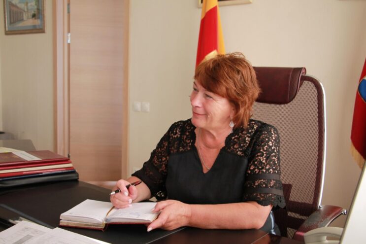 Глава Вышневолоцкого округа пообщалась по телефону с населением Глава Вышневолоцкого округа пообщалась по телефону с населением