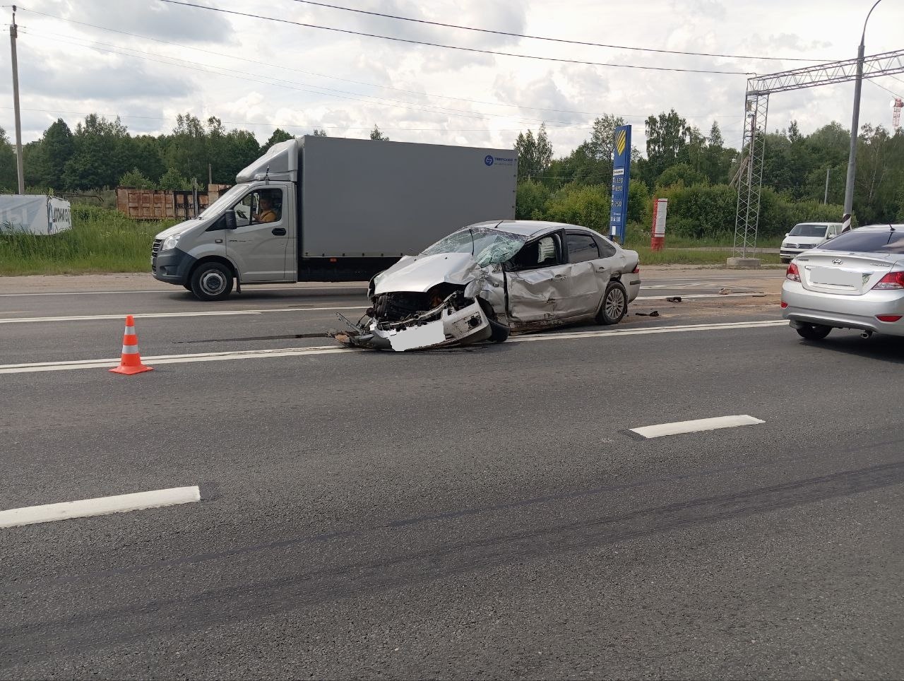 В Тверской области водитель не уступил дорогу и погиб
