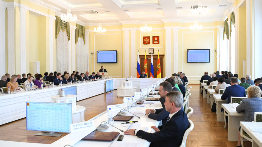 Губернатор Игорь Руденя определил задачи по проведению мероприятий в период особого противопожарного режима в Тверской области