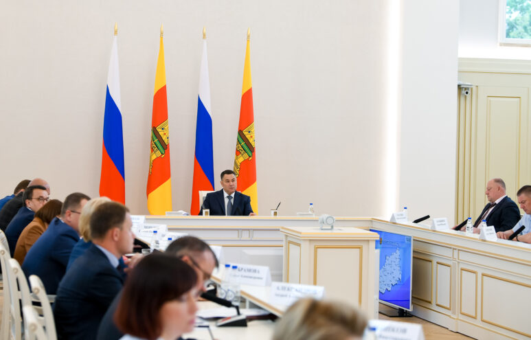 Губернатор Игорь Руденя обозначил приоритетные задачи в сфере лесного хозяйства Губернатор Игорь Руденя обозначил приоритетные задачи в сфере лесного хозяйства