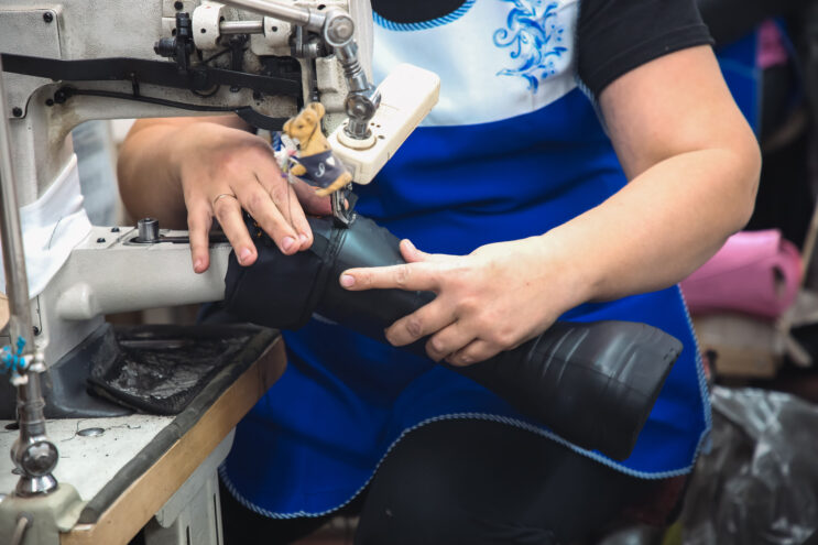 Игорь Руденя поздравил работников текстильной и легкой промышленности с профессиональным праздником