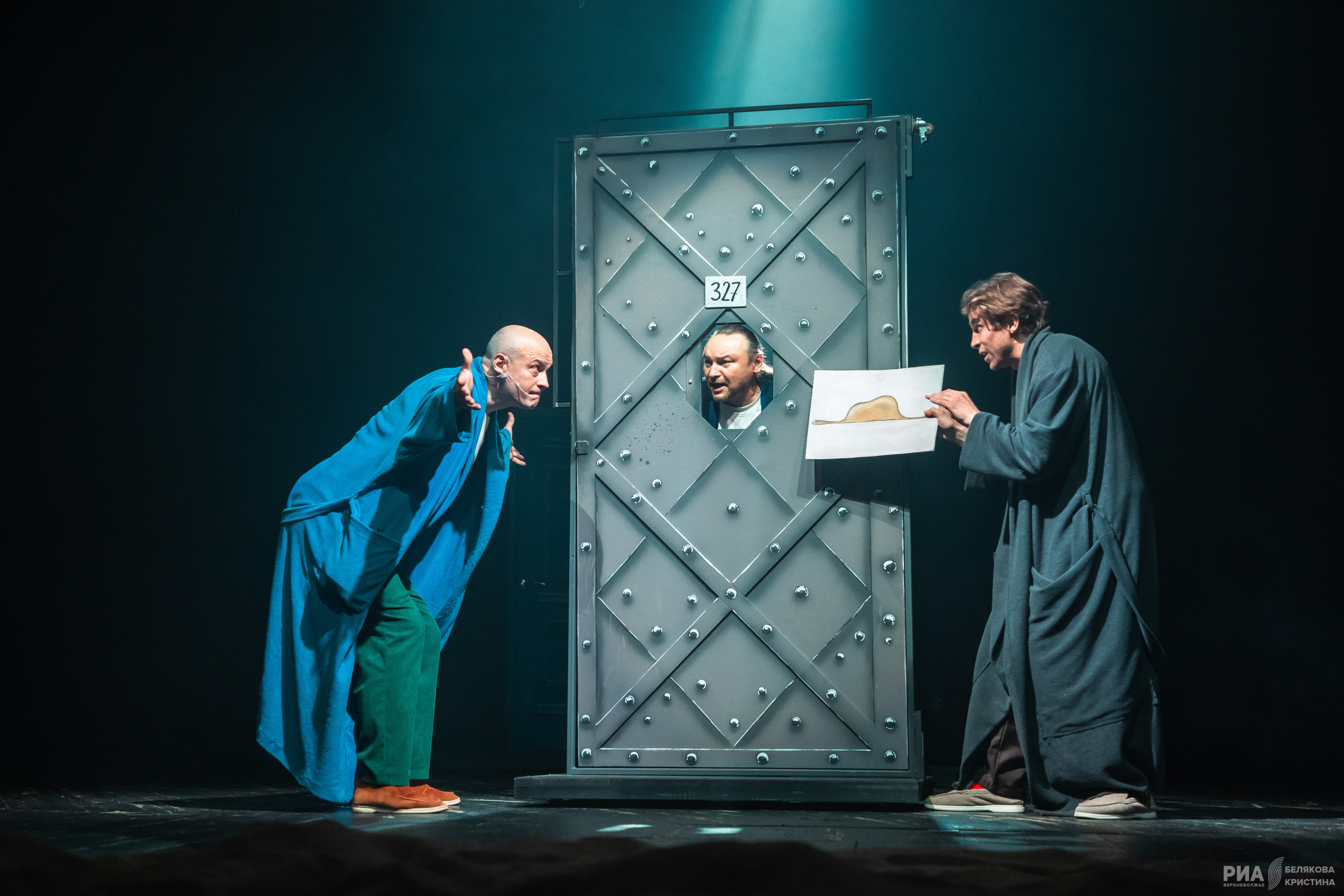 Уже не Маленький принц: В Тверском ТЮЗе герой отправился на поиски своего внутреннего ребенка