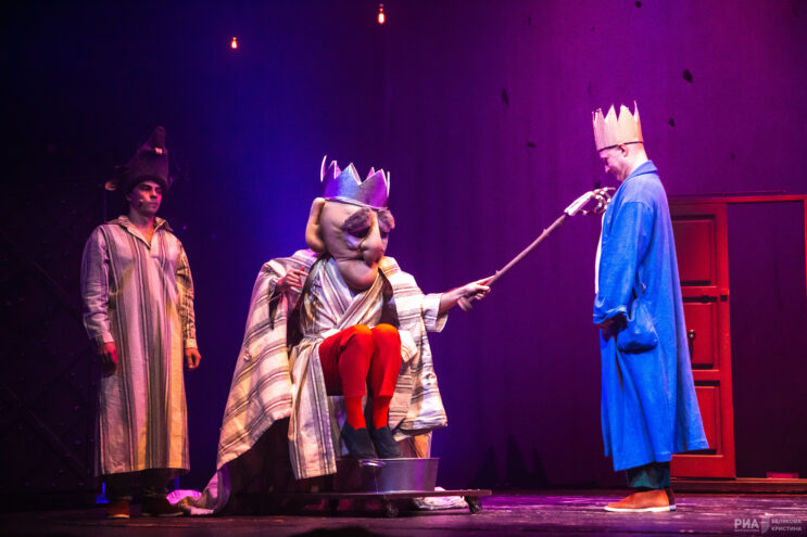 Уже не Маленький принц: В Тверском ТЮЗе герой отправился на поиски своего внутреннего ребенка