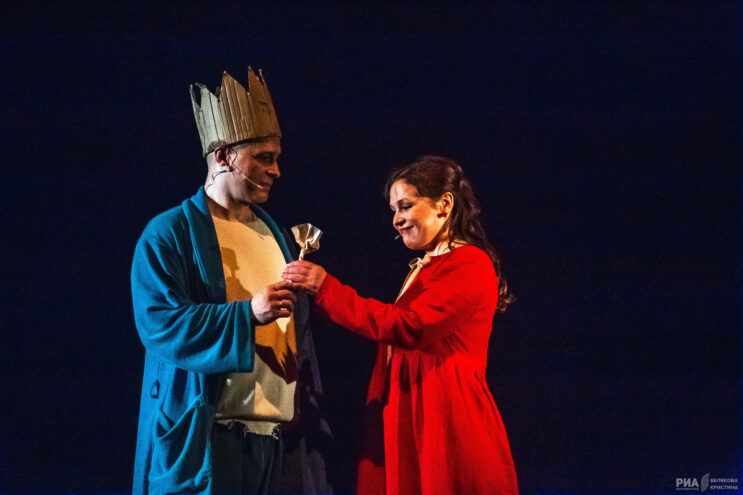 Уже не Маленький принц: В Тверском ТЮЗе герой отправился на поиски своего внутреннего ребенка