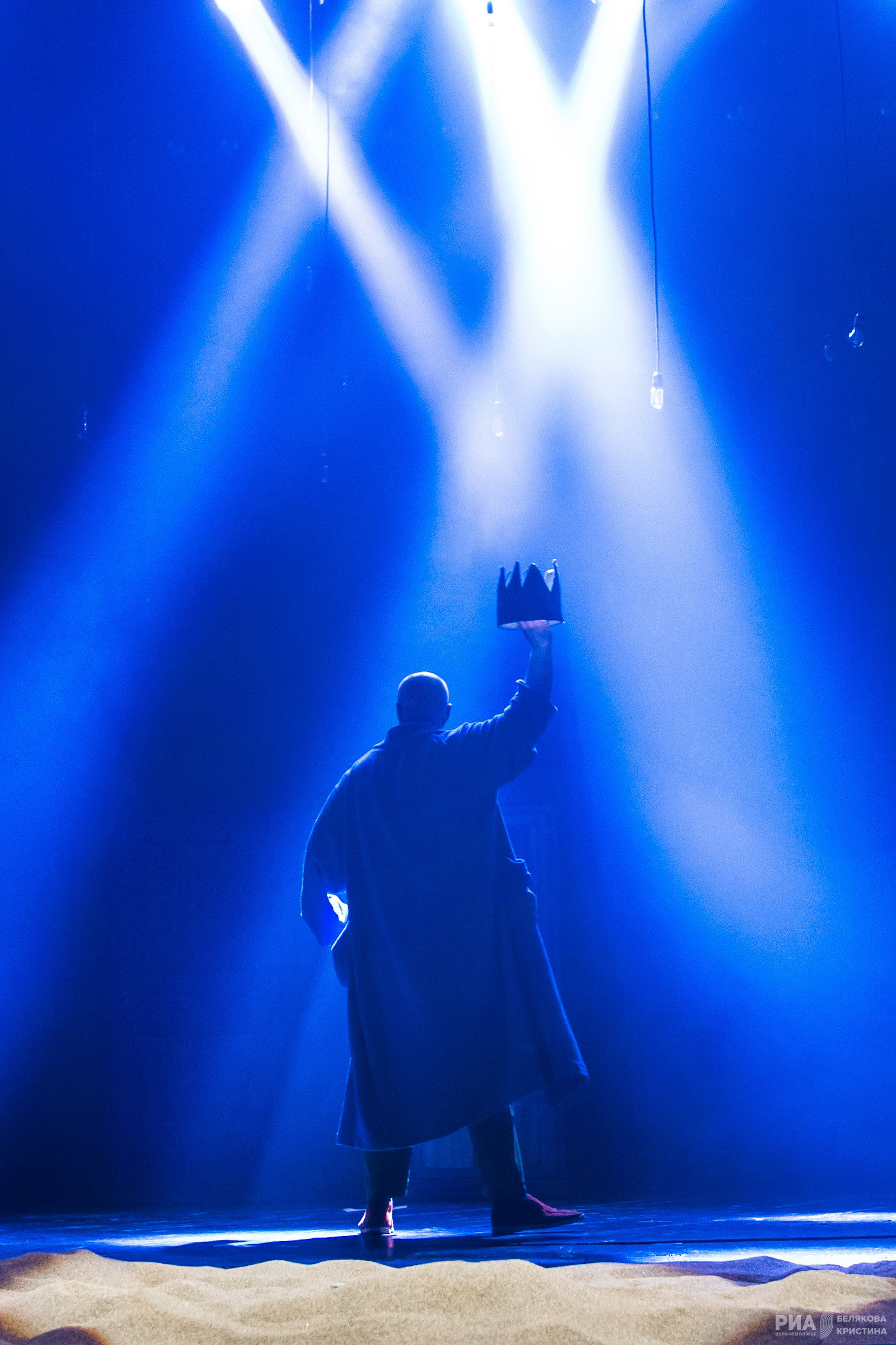 Уже не Маленький принц: В Тверском ТЮЗе герой отправился на поиски своего внутреннего ребенка