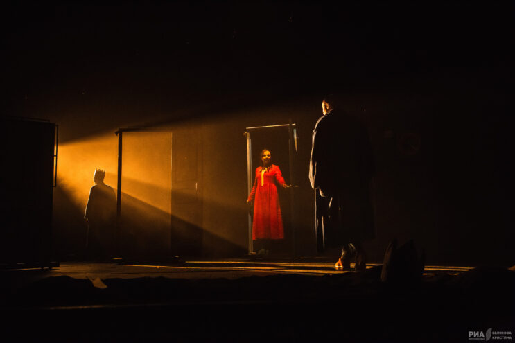 Уже не Маленький принц: В Тверском ТЮЗе герой отправился на поиски своего внутреннего ребенка Два спектакля Тверского ТЮЗа будут участвовать в театральной премии «Золотая Маска»