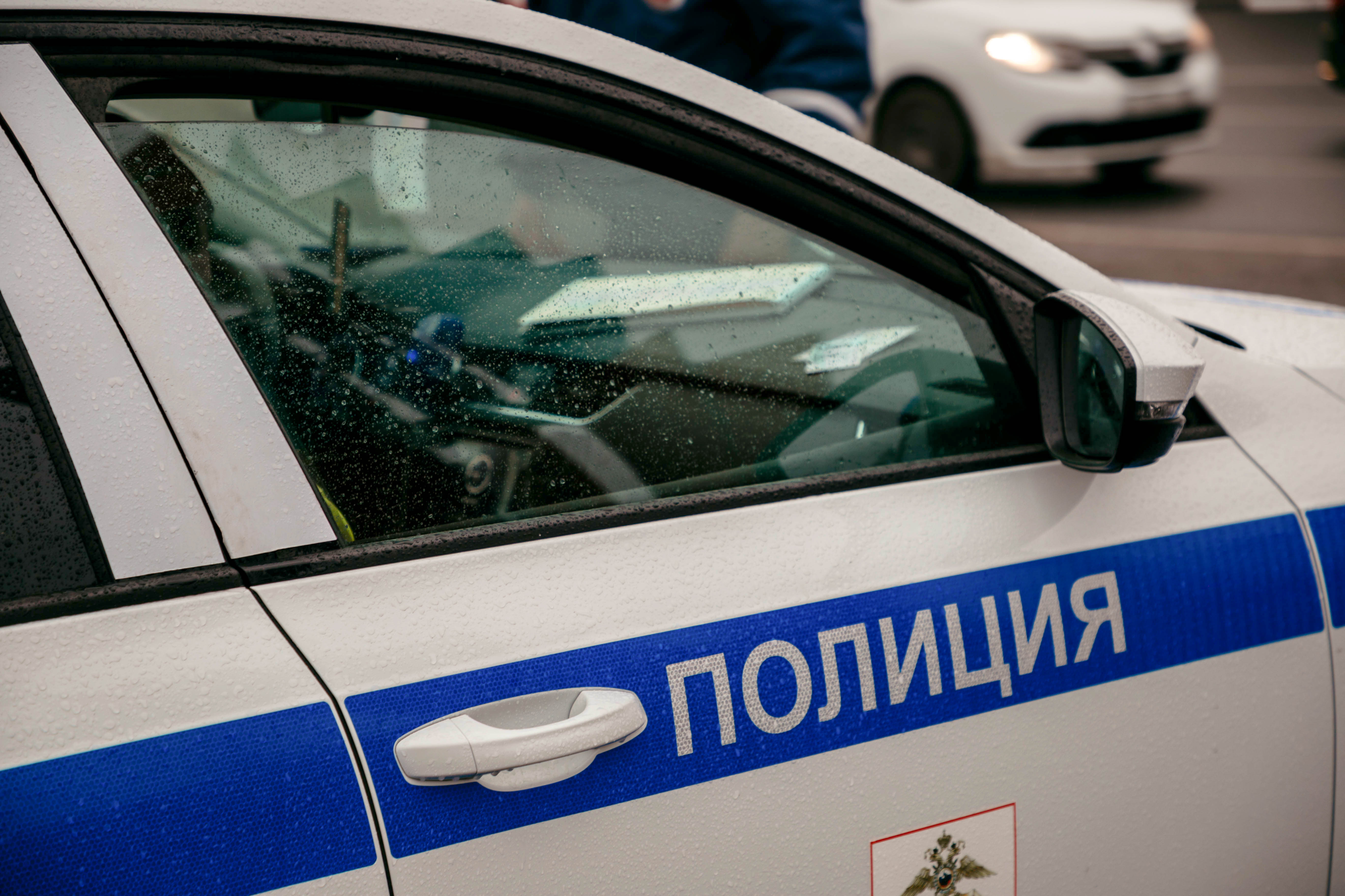 Житель Тверской области угнал чужую машину и уснул в ней Житель Тверской области угнал чужую машину и уснул в ней