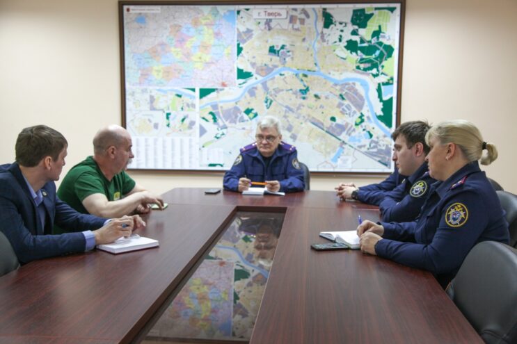 В Тверской области следователи и общественники обсудили военно-патриотическую работу с молодежью