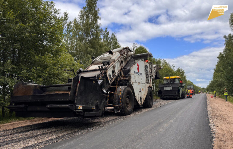 В Тверской области ремонтируют дорогу, по короткой проходит туристический маршрут Пушкинское кольцо В Тверской области ремонтируют дорогу, по короткой проходит туристический маршрут Пушкинское кольцо