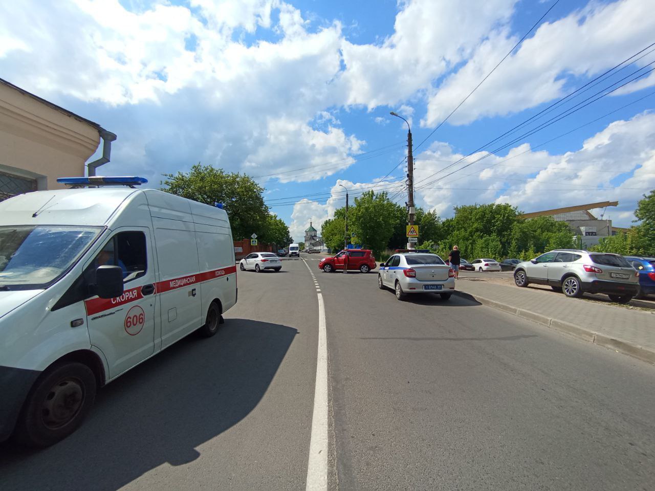 В Твери иномарка сбила мужчину на велосипеде