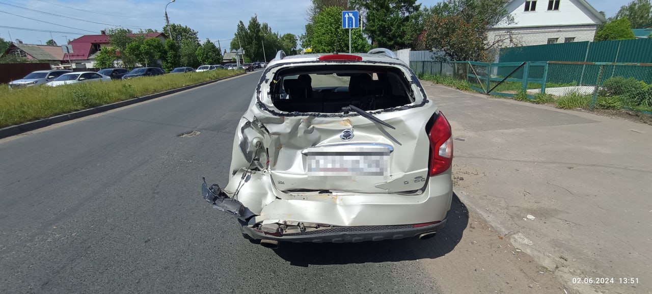 В Твери водитель КАМАЗа спровоцировал аварию с пострадавшим В Твери водитель КАМАЗа спровоцировал аварию с пострадавшим