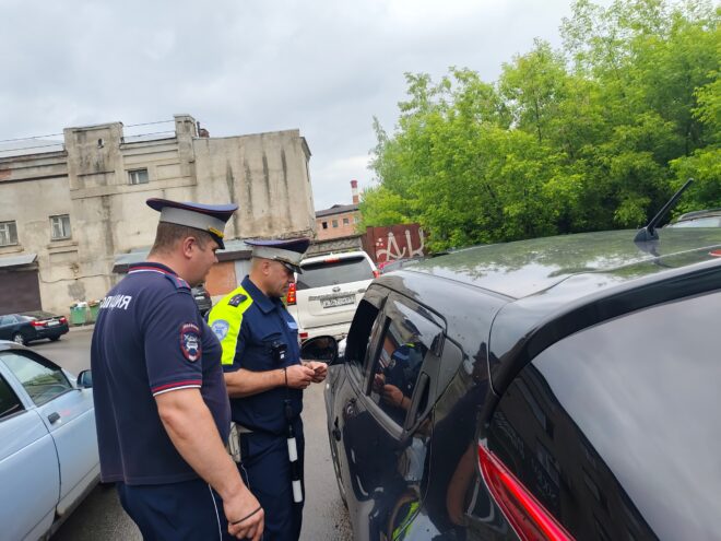 Сотрудники тверской Госавтоинспекции проверили перевозку маленьких пассажиров