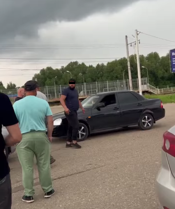 В Тверской области проводится проверка в отношении водителя, угрожавшего людям В Тверской области нашли агрессивного водителя, нарушившего ПДД